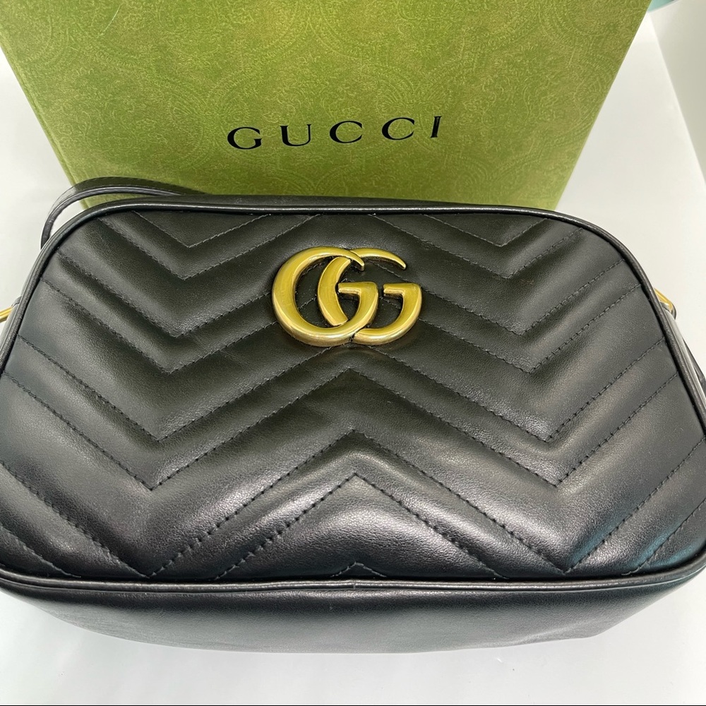 GG Marmont small matelassé shoulder bag -Black